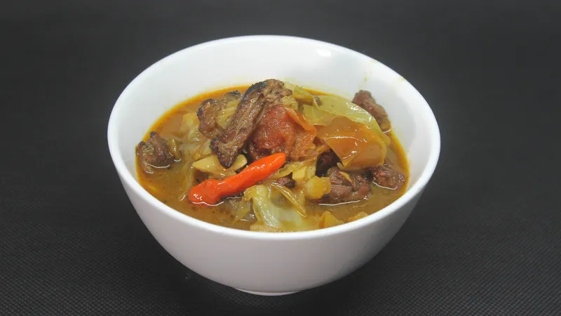 Khi chế biến thịt dê, bạn cần đảm bảo nấu chín kỹ