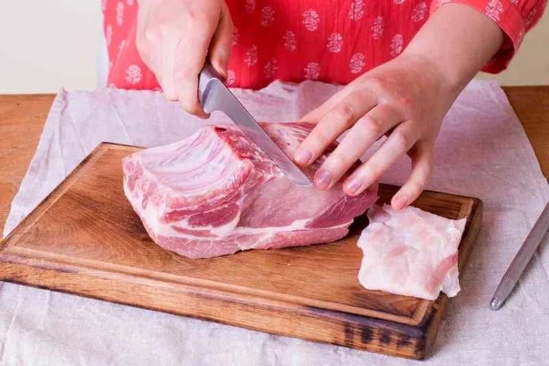 Ăn thịt lợn theo liều lượng khoa học sẽ giúp bạn kiểm soát cân nặng