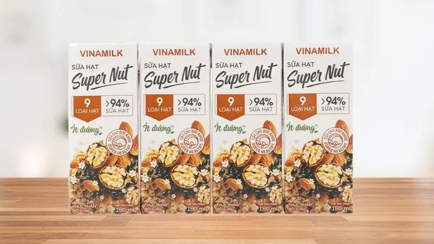 Lốc 4 hộp sữa hạt Vinamilk Super Nut 180 ml