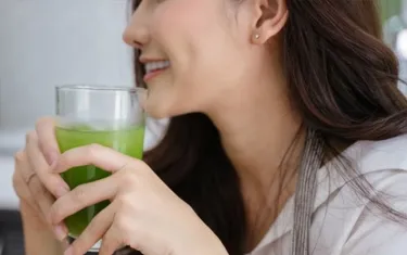 Uống nước rau má đúng cách để có lợi cho sức khỏe