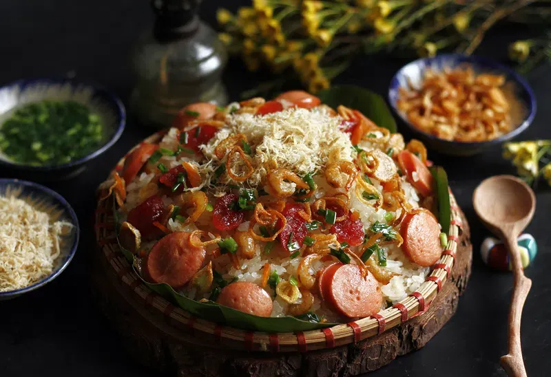 100g xôi mặn sẽ cung cấp 500 calo