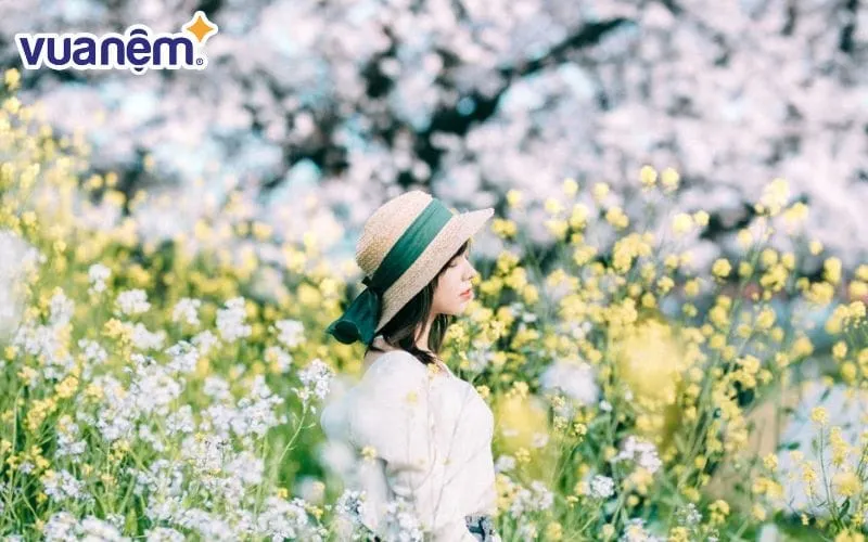 Cô gái tên Minh Thư với tính cách vui vẻ, hoạt bát và nhân hậu